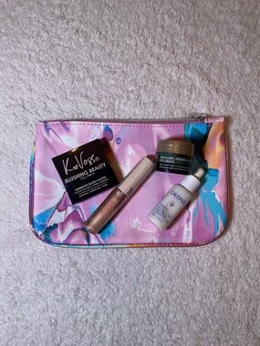 IPSY Bag with Four Sample Size Products